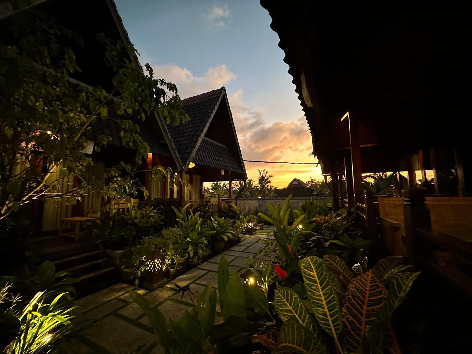 Dupa Ubud Ngoại thất bức ảnh