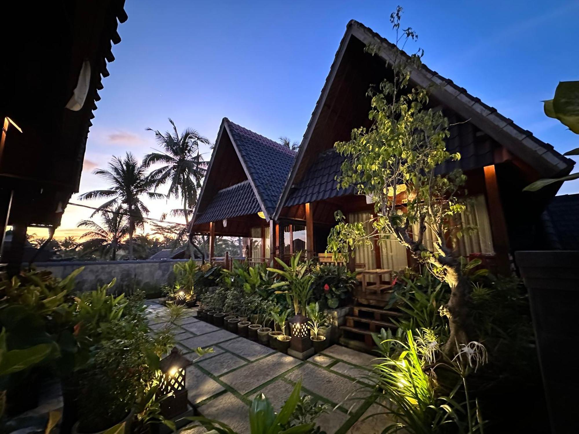 Dupa Ubud Ngoại thất bức ảnh