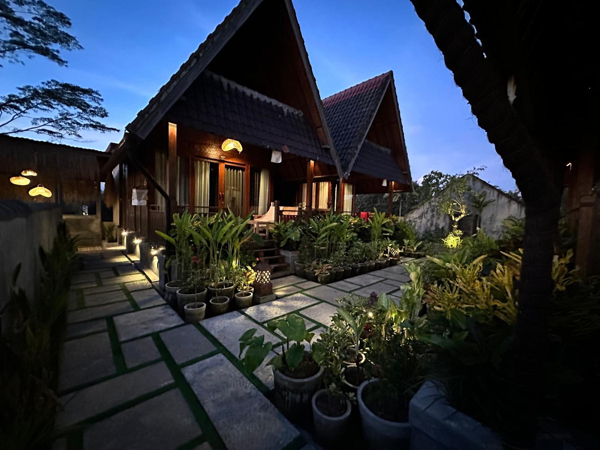 Dupa Ubud Ngoại thất bức ảnh