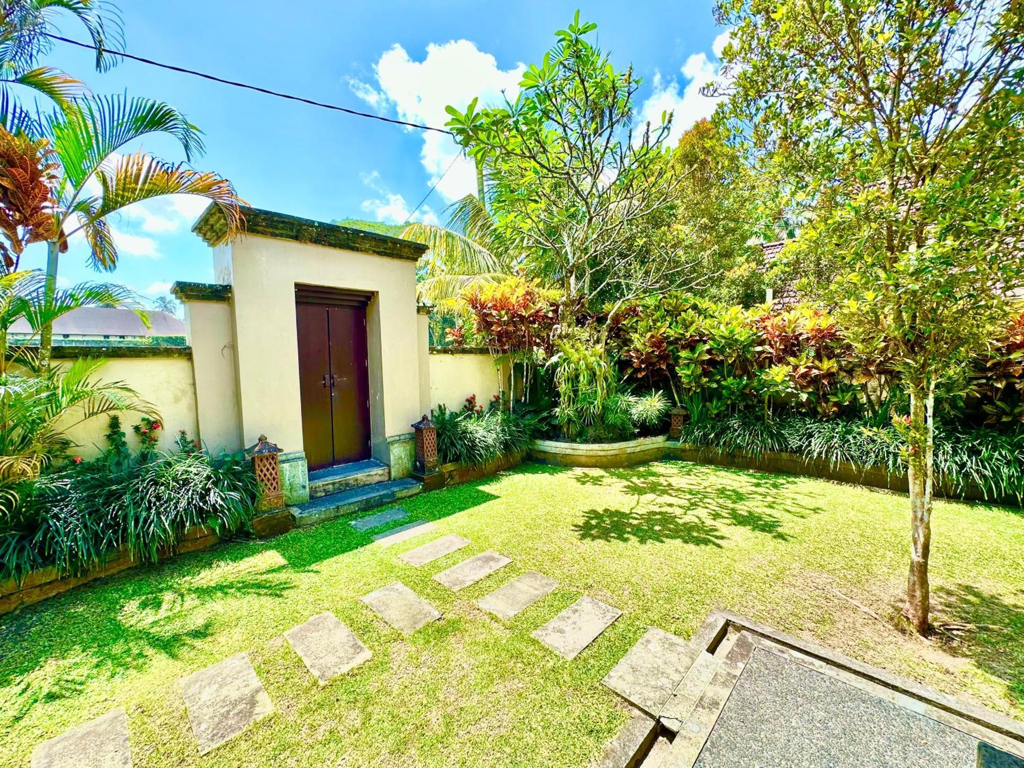 Dupa Ubud Ngoại thất bức ảnh