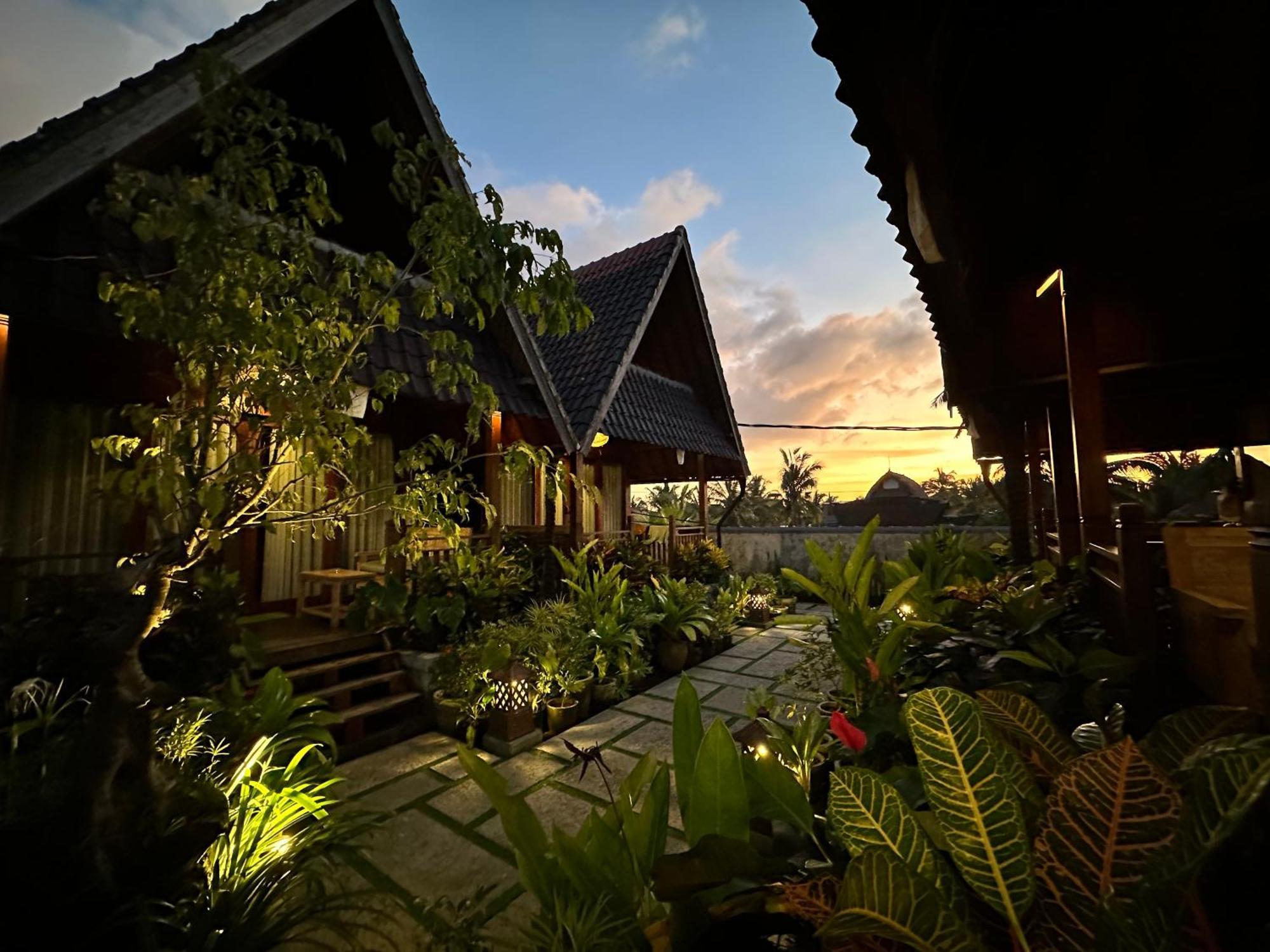 Dupa Ubud Ngoại thất bức ảnh